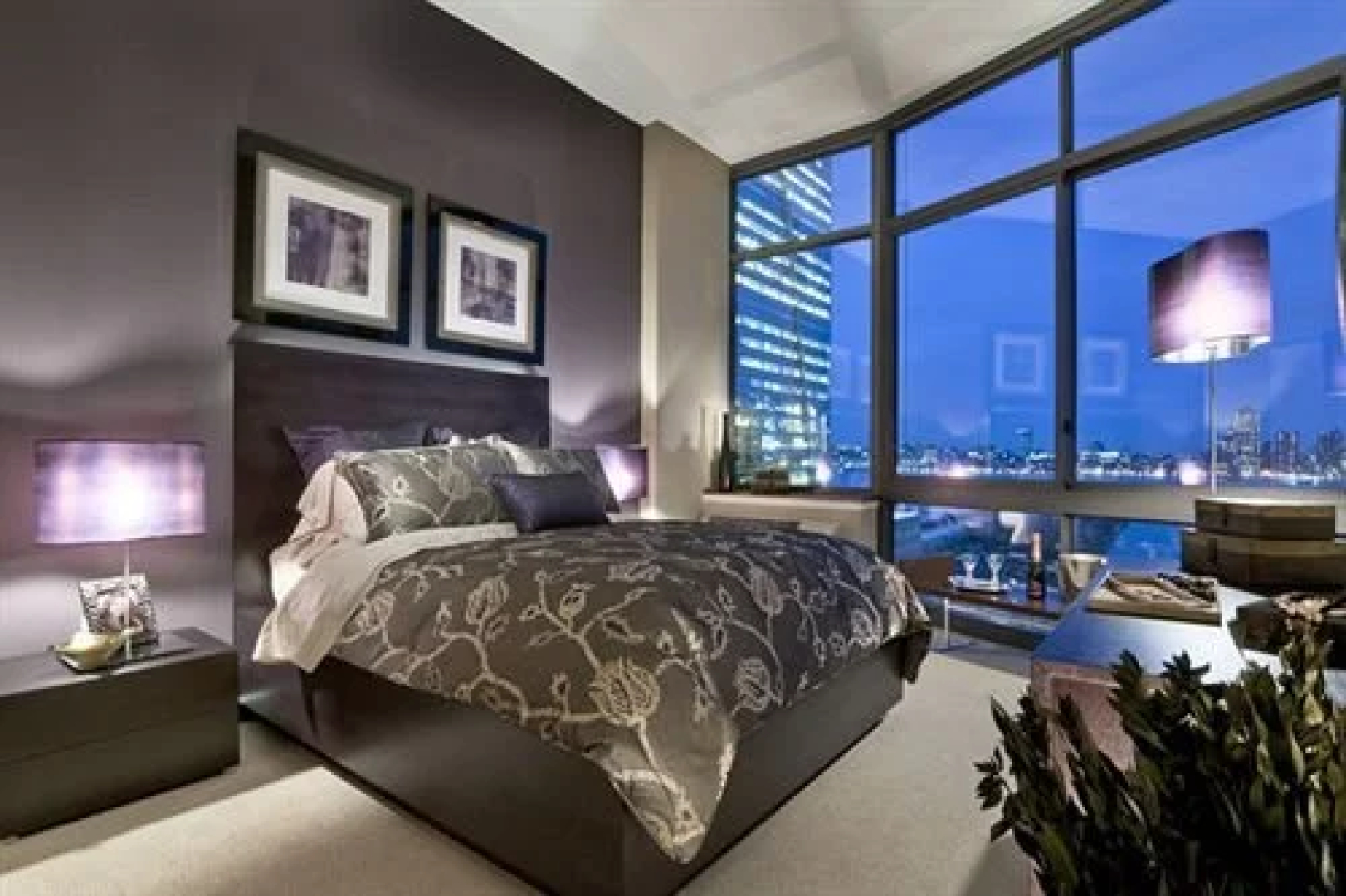 The Mcqueen - Self-Catered Apartment