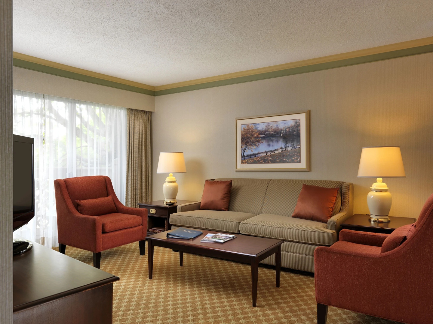 Royal Scot Hotel & Suites