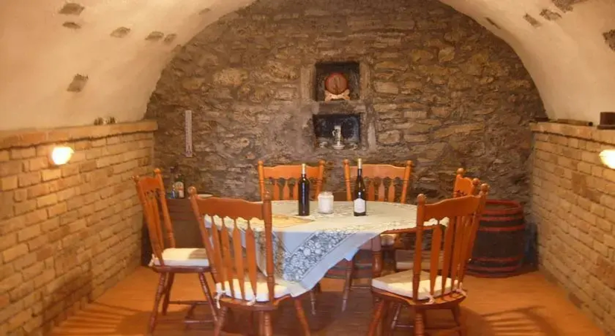 Vintage Pince-Présház