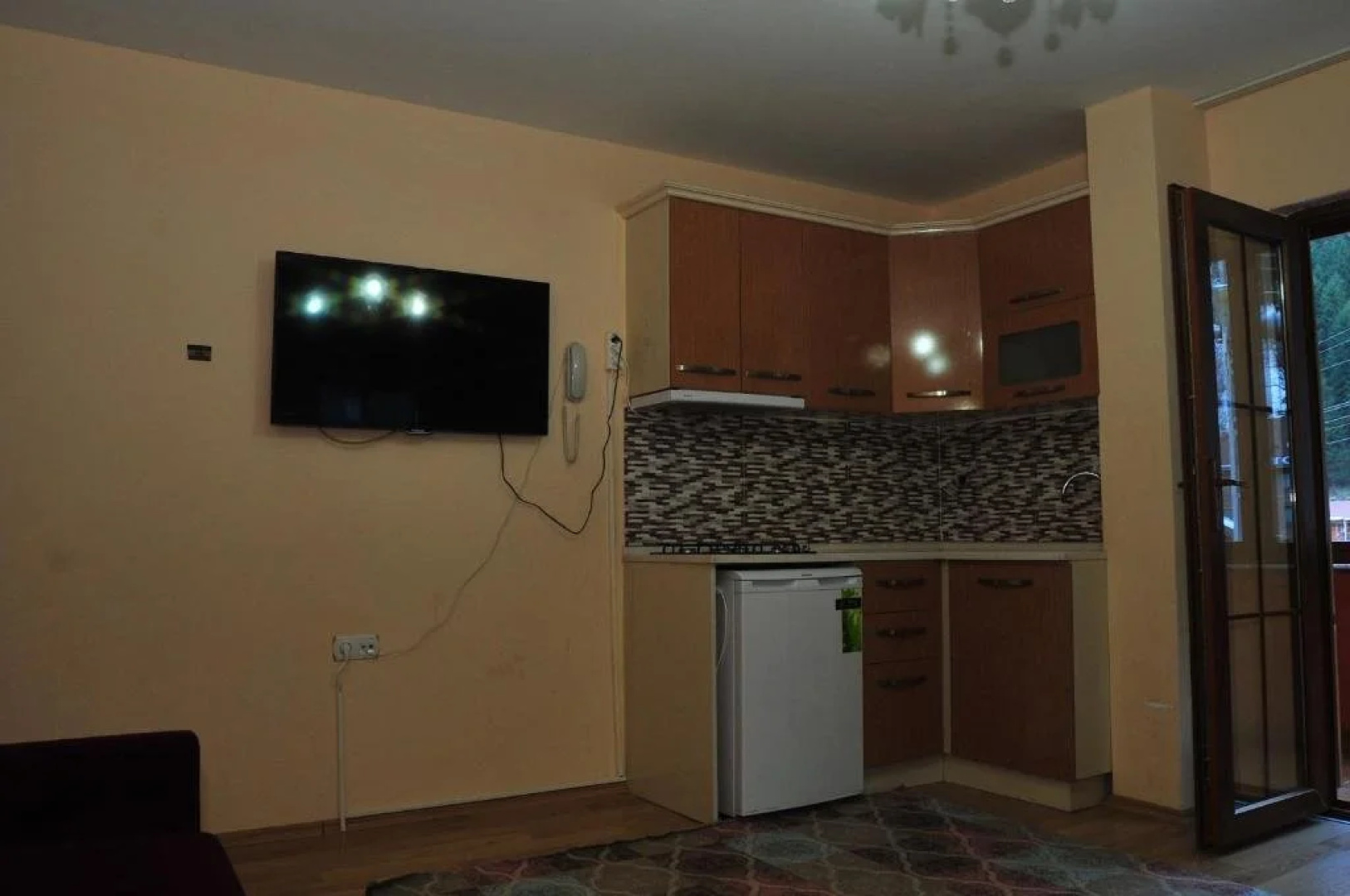 Cam Hotel & Restaurant 2