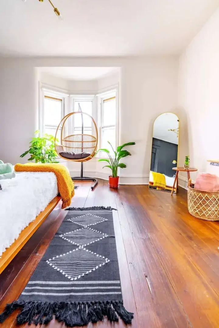 Prime Location Top Rated Clean Parking Free