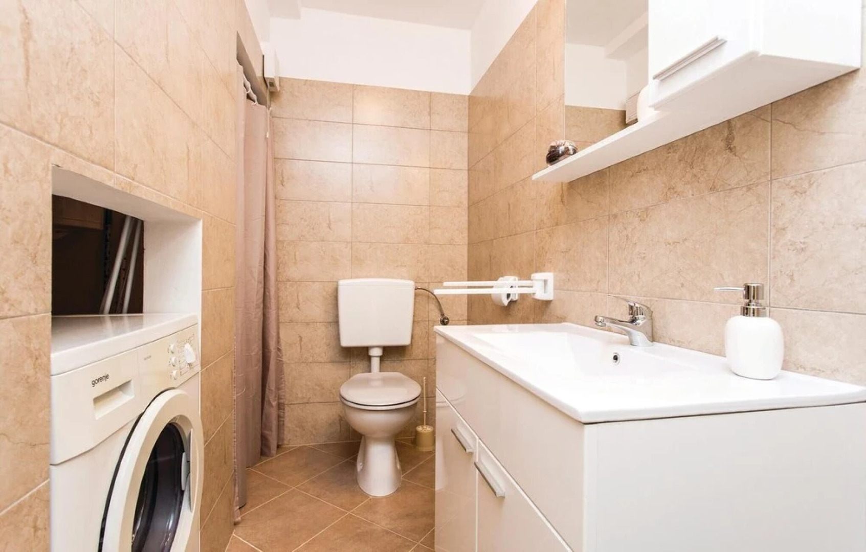 Amazing Home in Krk With Wifi and 2 Bedrooms