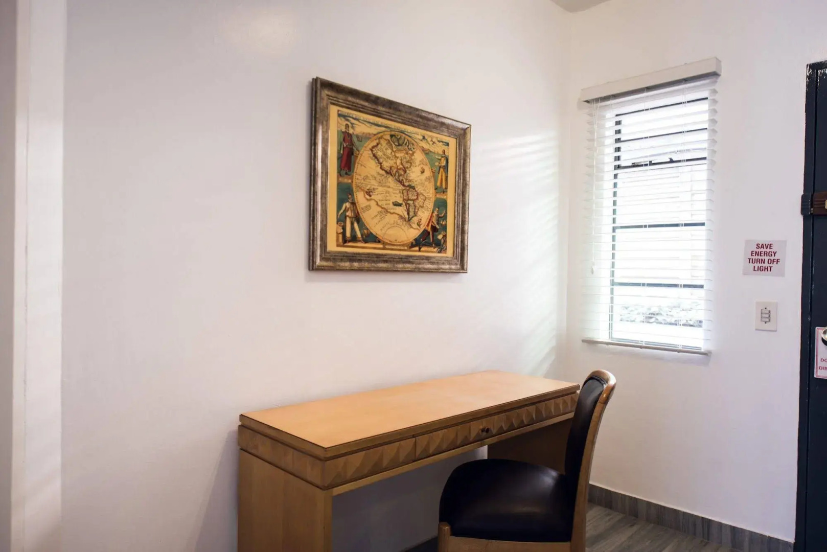 Airport Inn and Suites