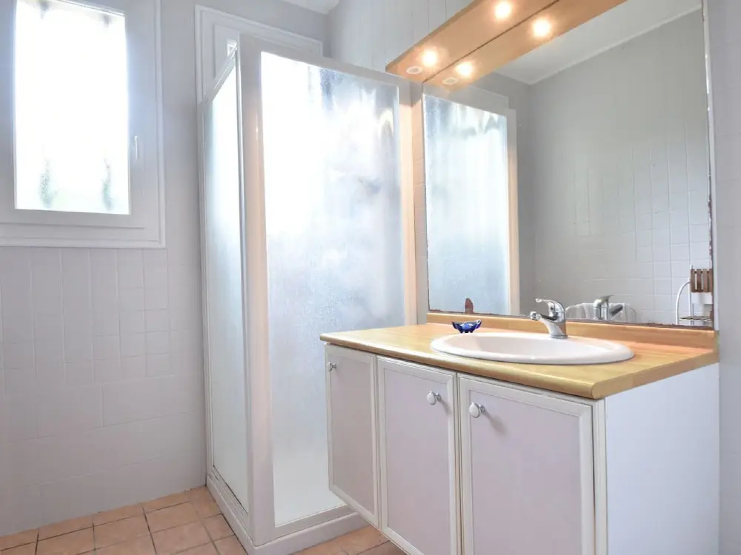 Beautiful Villa with Tennis Court in Dordogne, France