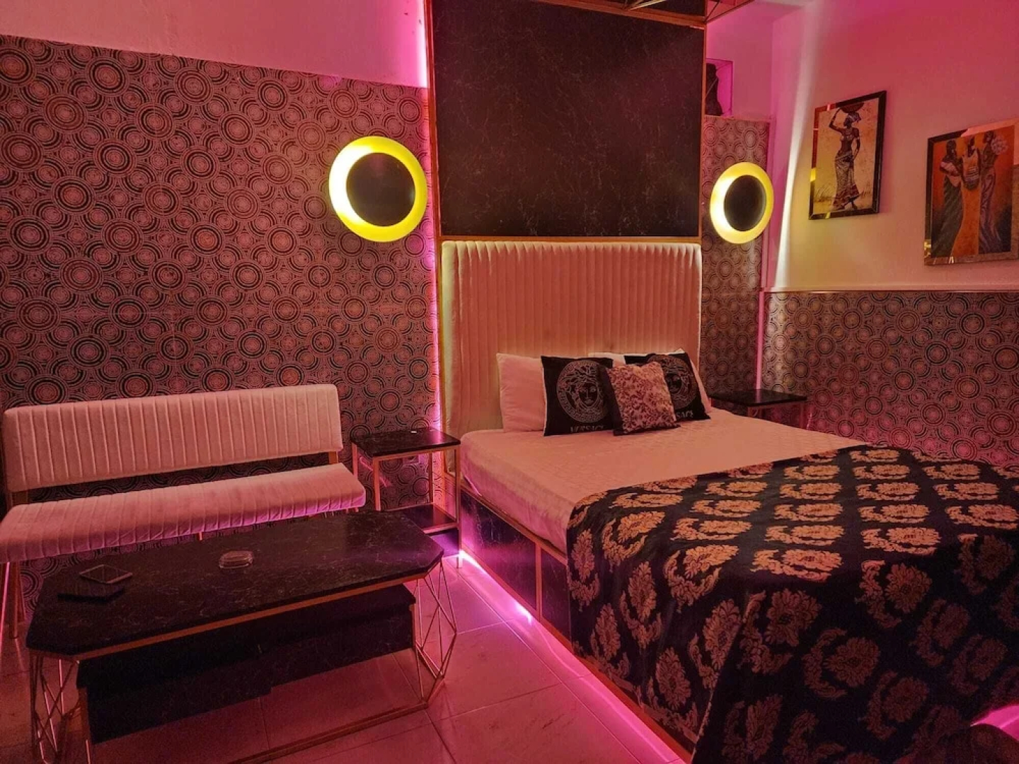 Royal Hotel