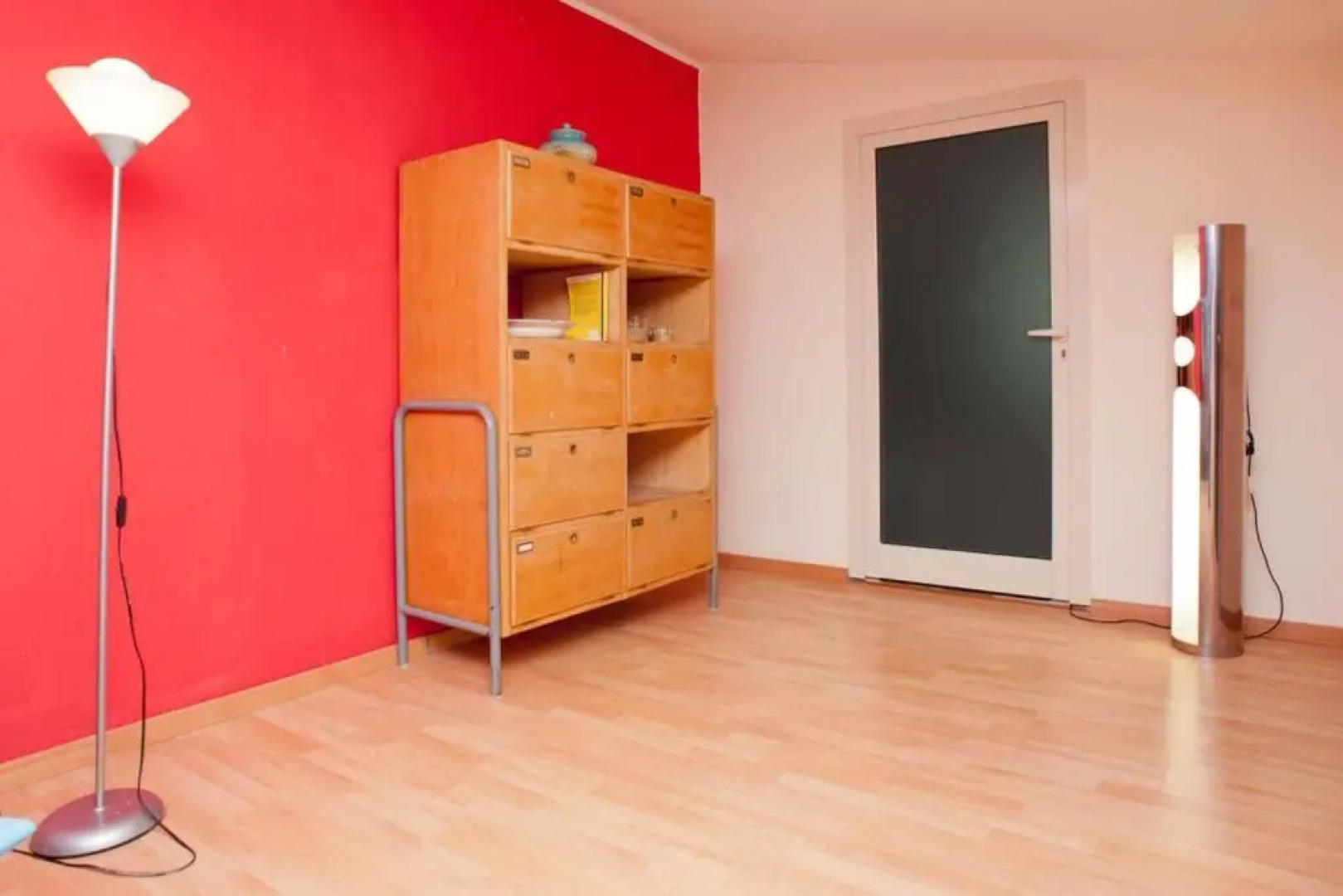 Loft mansardato con giardino e piscina/ loft with garden and swimming pool