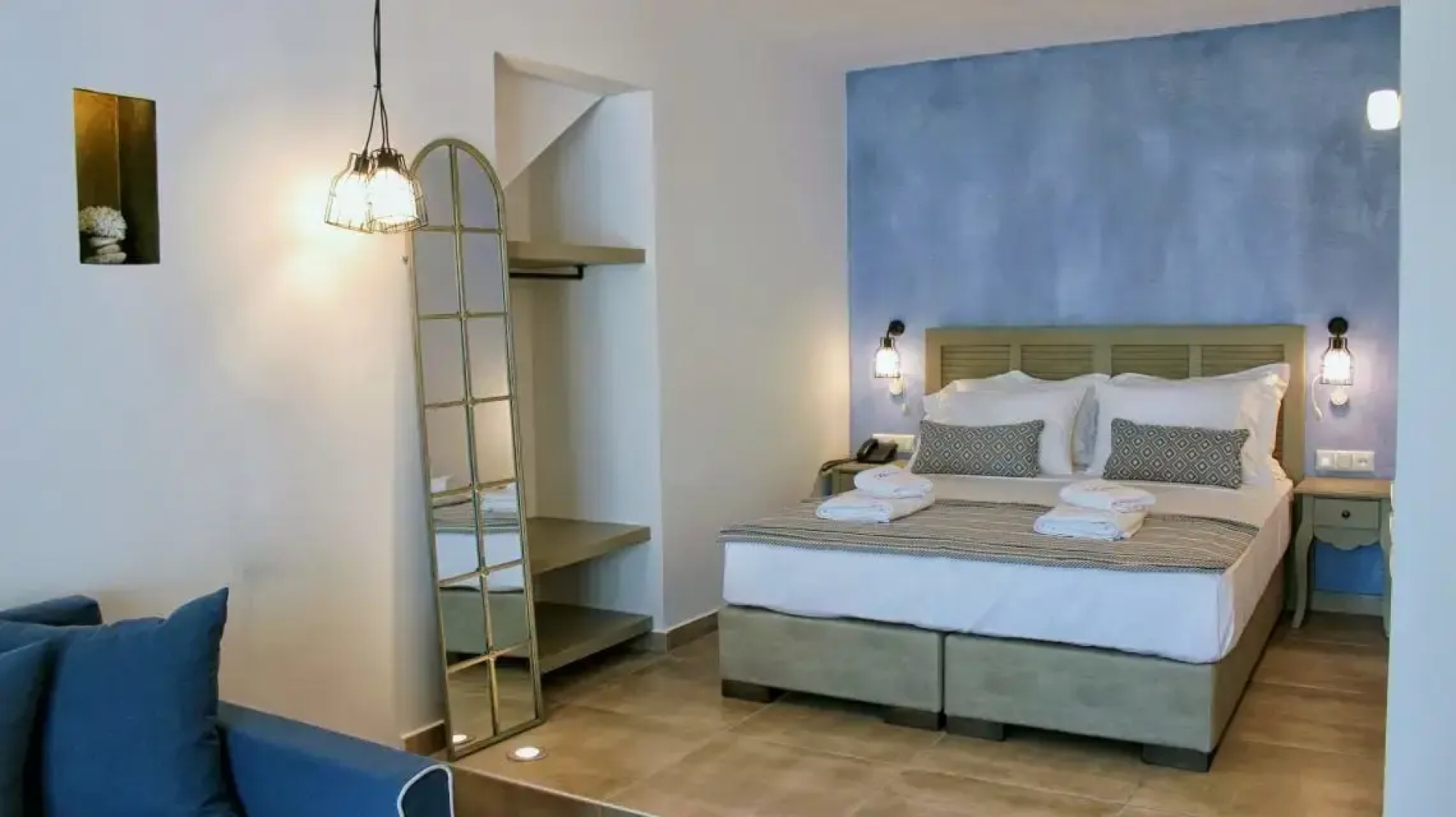 Theros Villas & Suites