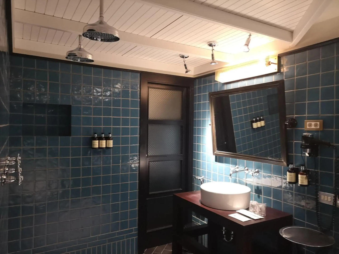 La França Travellers - Adults Only