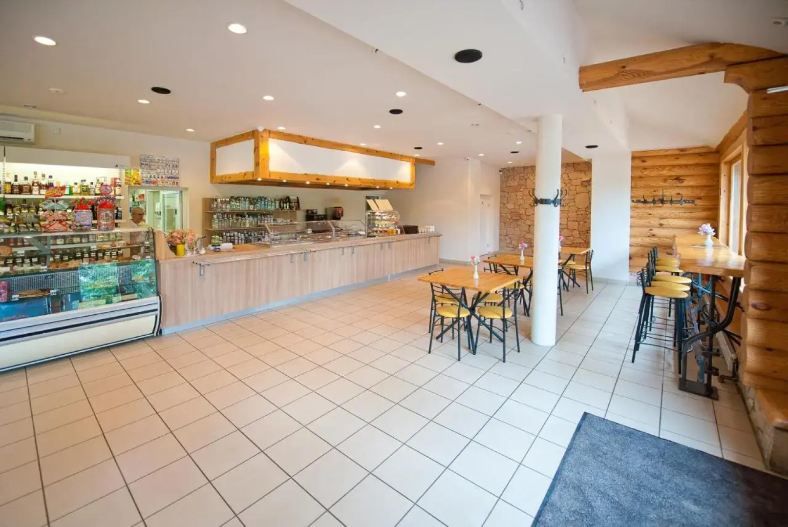 Restaurant & Hotel Klidzina