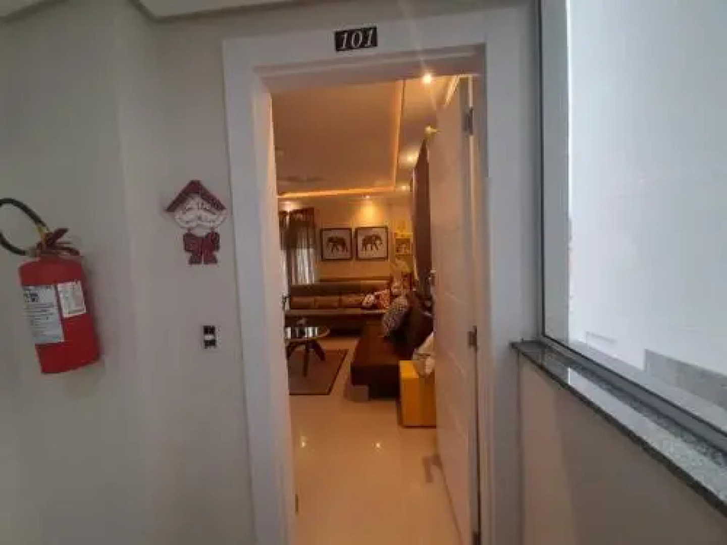 Lindo apartamento 3 dorm a 100m da praia de Perequê