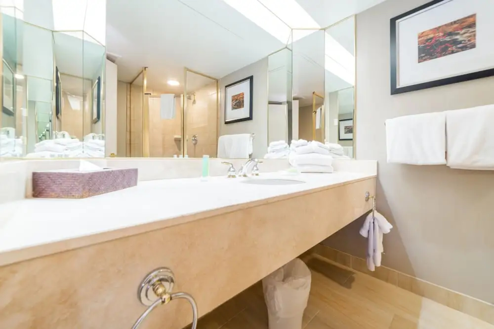 Horseshoe Valley Suites - The Azure
