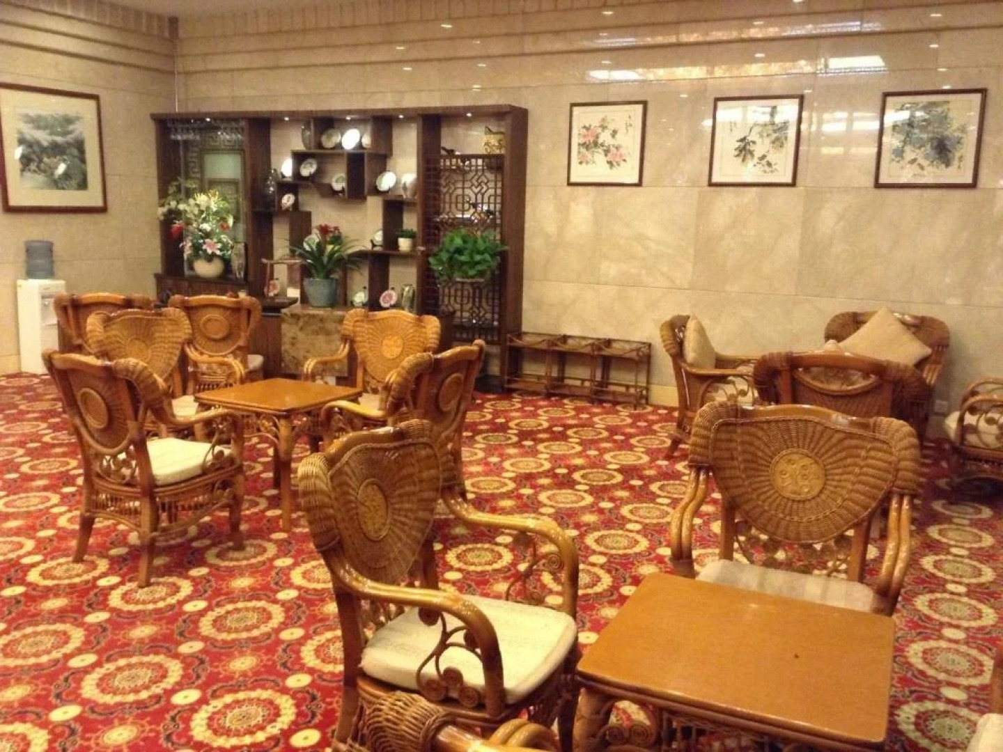 曲靖翠峰大酒店