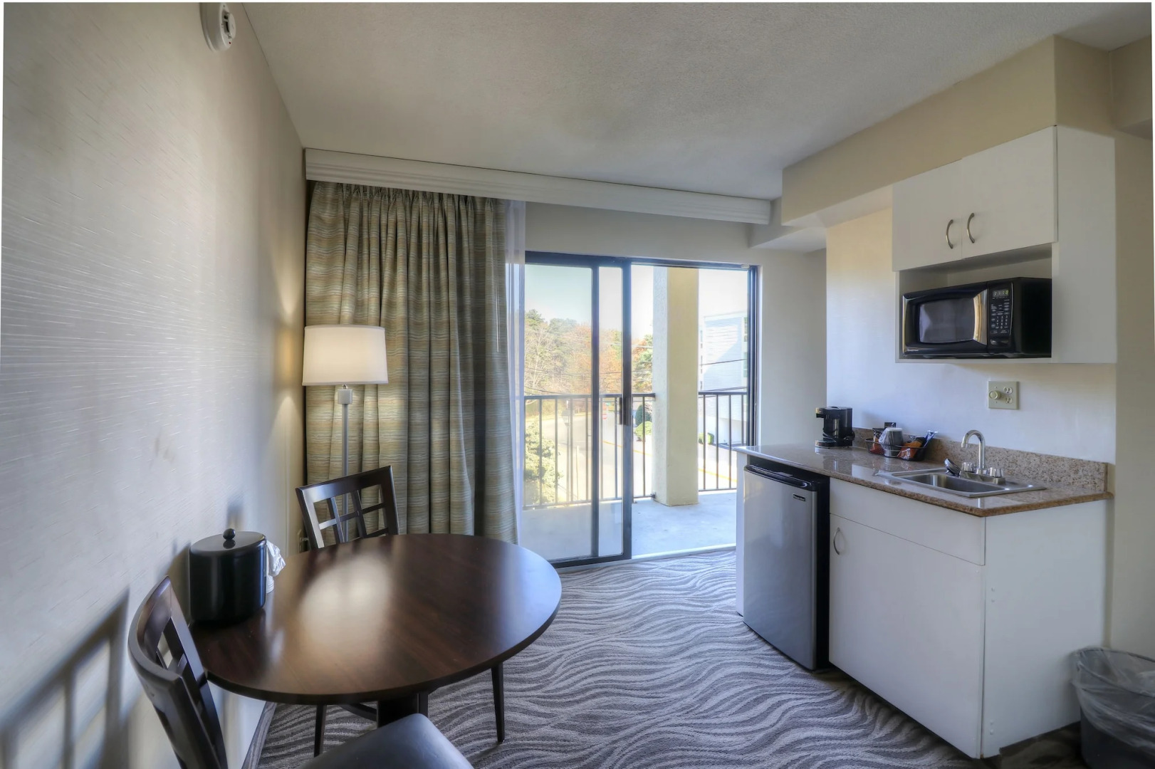 The Breakers Hotel & Suites