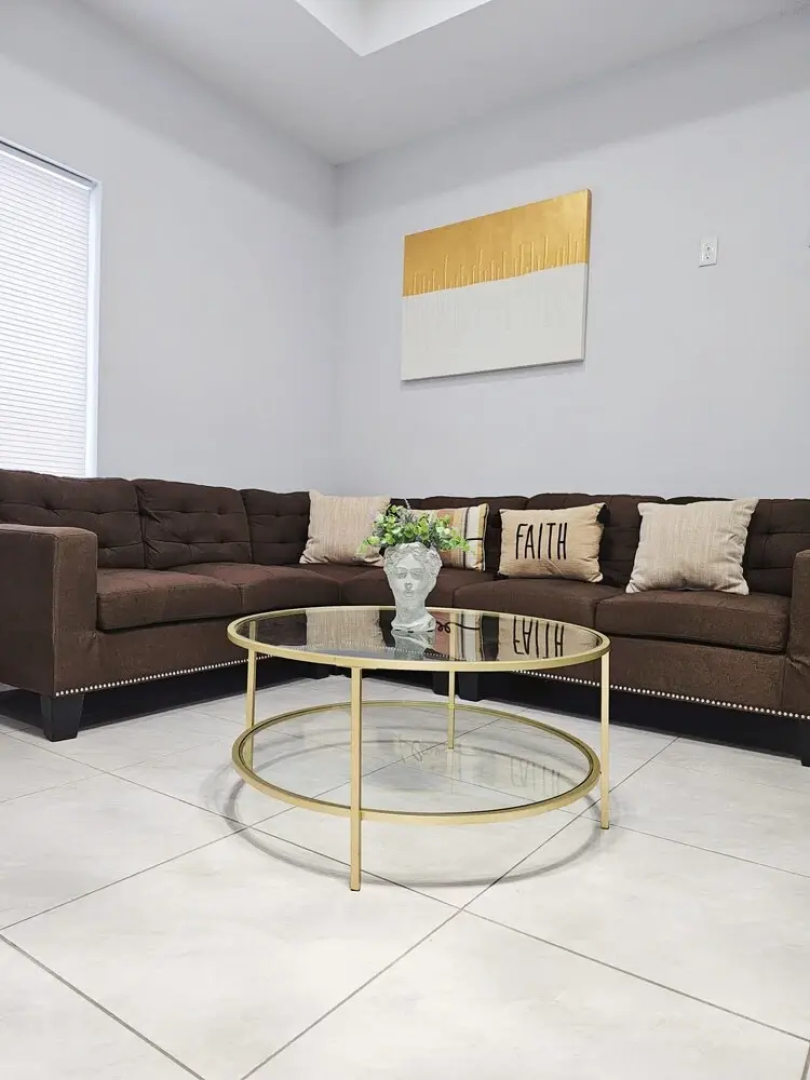 Beautiful Apartment 9 min to Mercedes Outlets