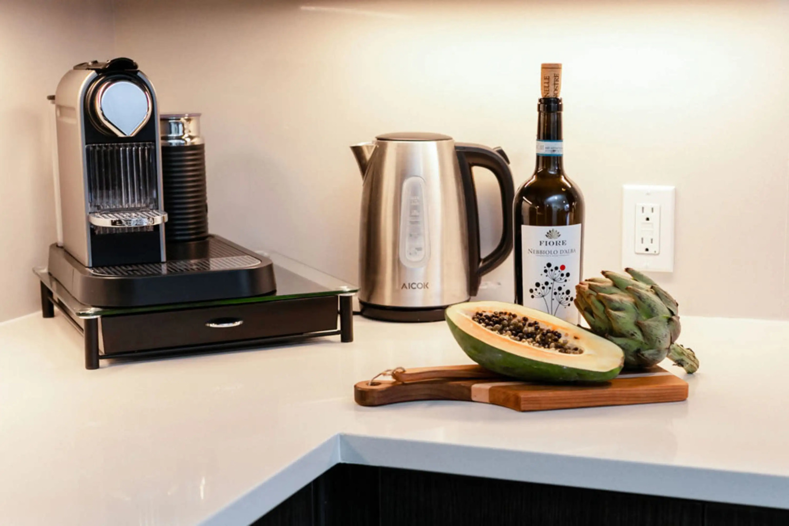 HOLT - Modern, Newly Renovated 2BR in Willits Town Center