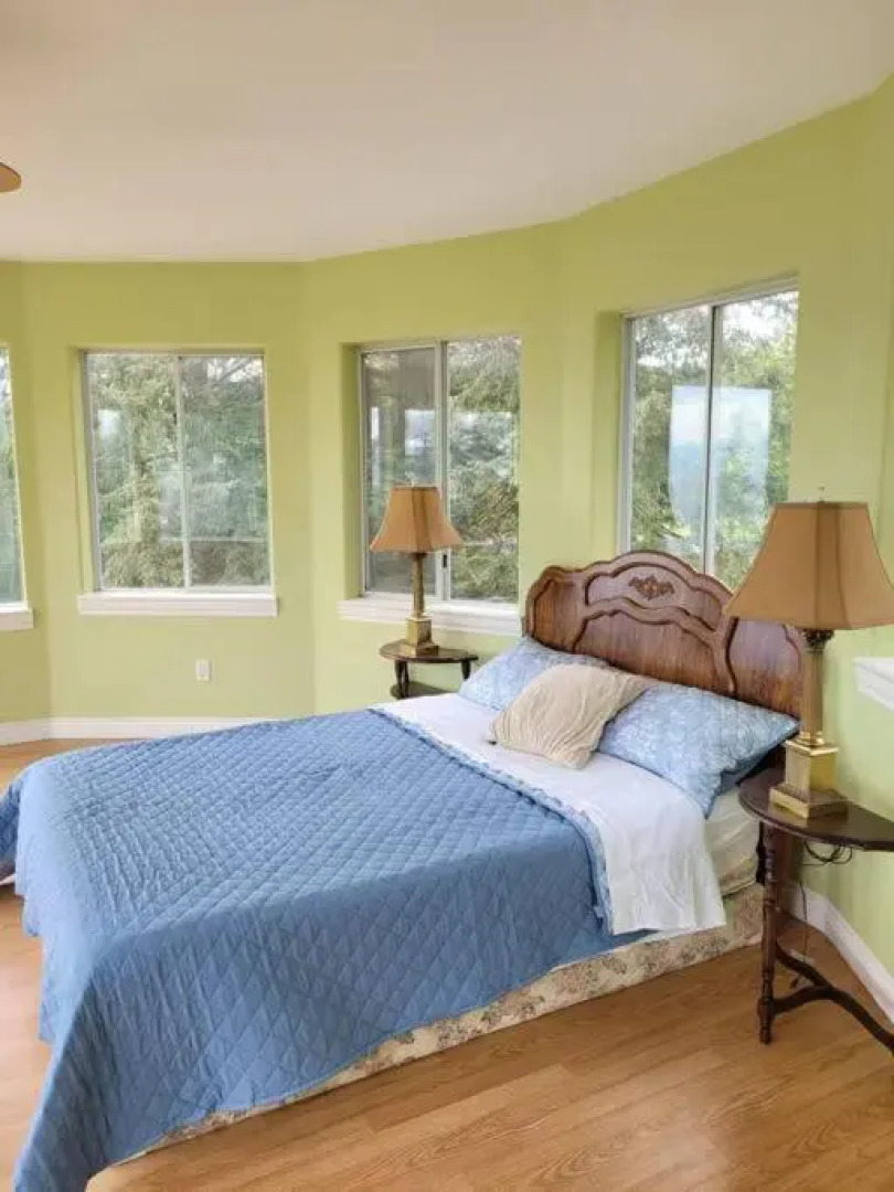 ocean view multi-Level suite with 2 bedrooms