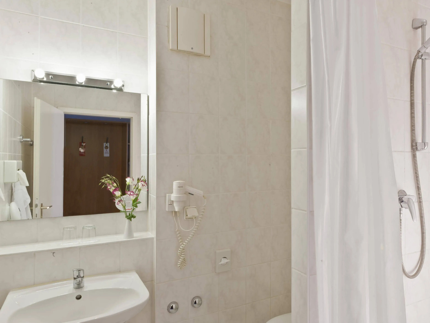 Good Morning + Berlin City East