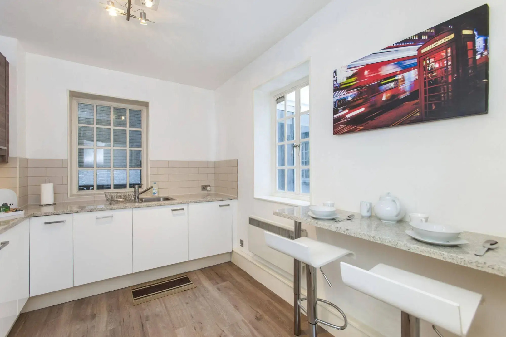 Club Living - Liverpool Street Apartments