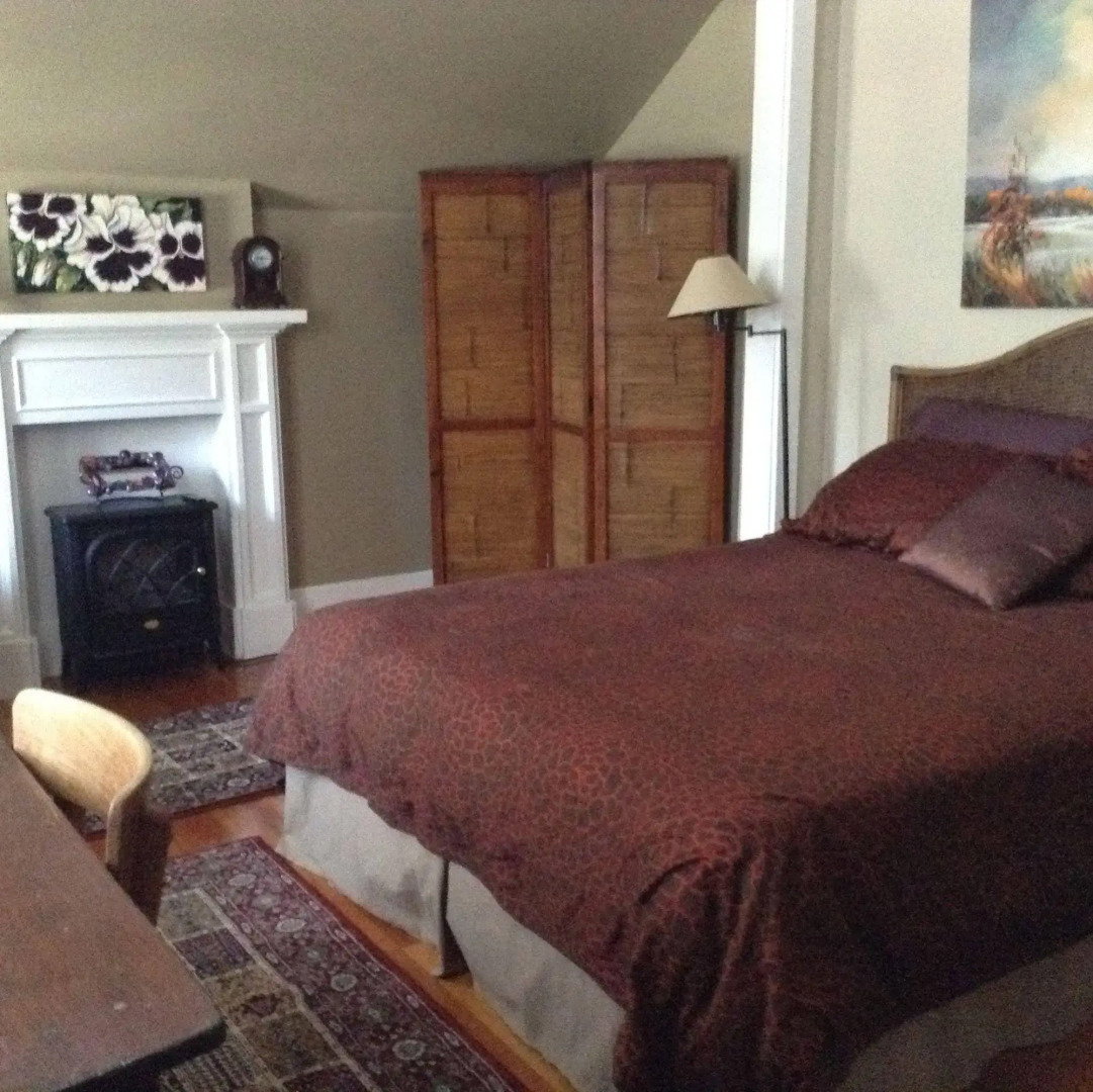 Gaslight Inn Victoria