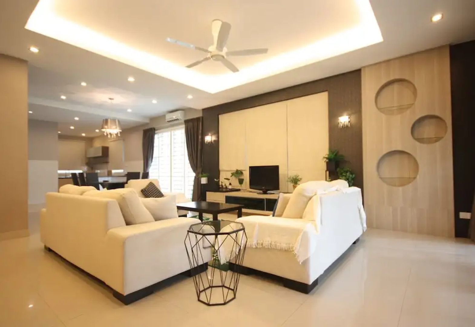 6BR Modern Series Courtyard Terrace