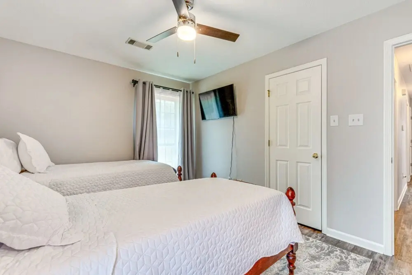 Pet-friendly Conway Home: 1 Mi to Hendrix College!