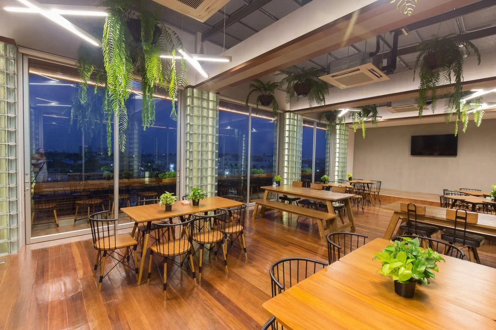 Laekhon Nonbai Hotel