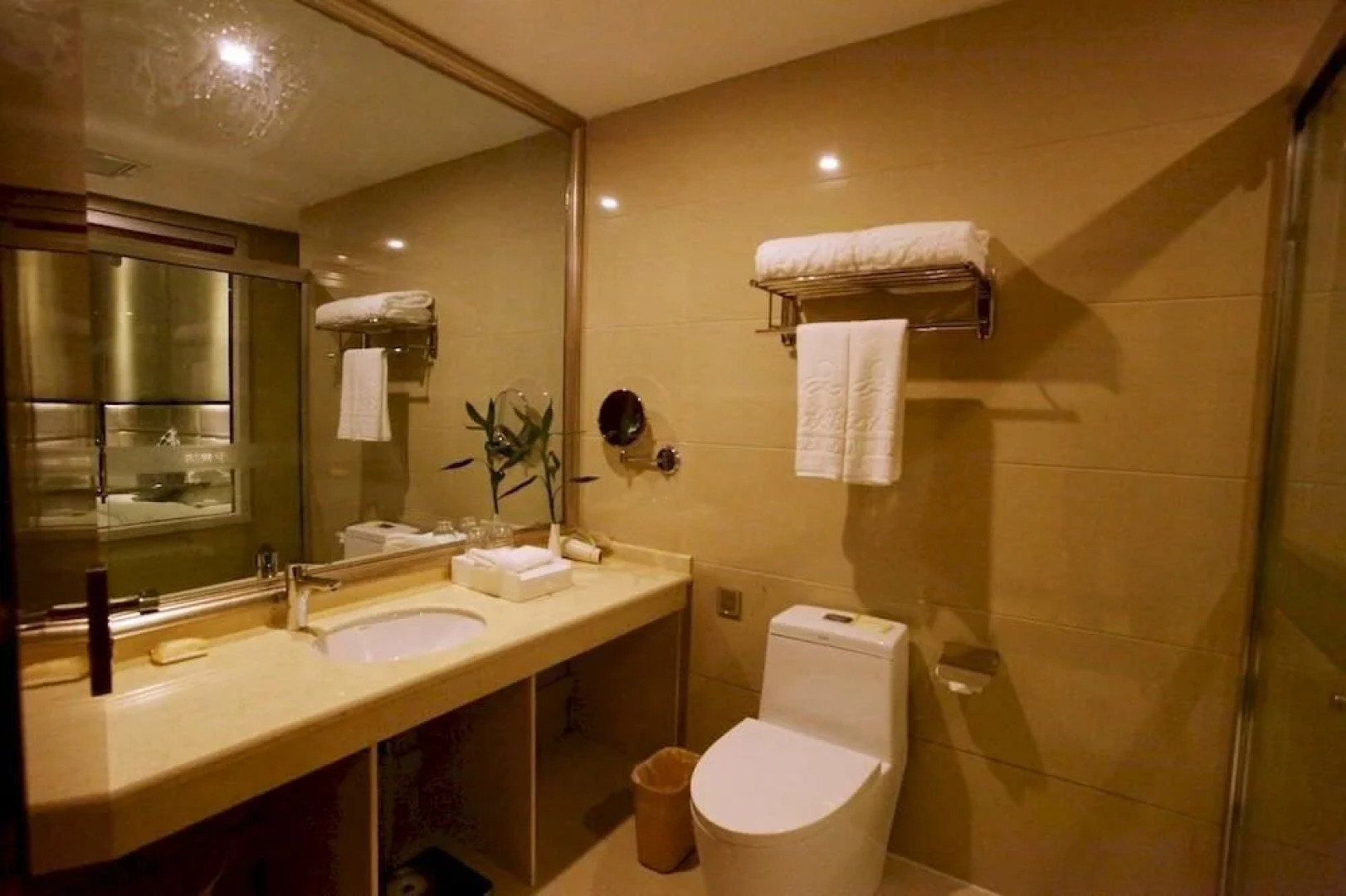 Zhongzhou International Hotel