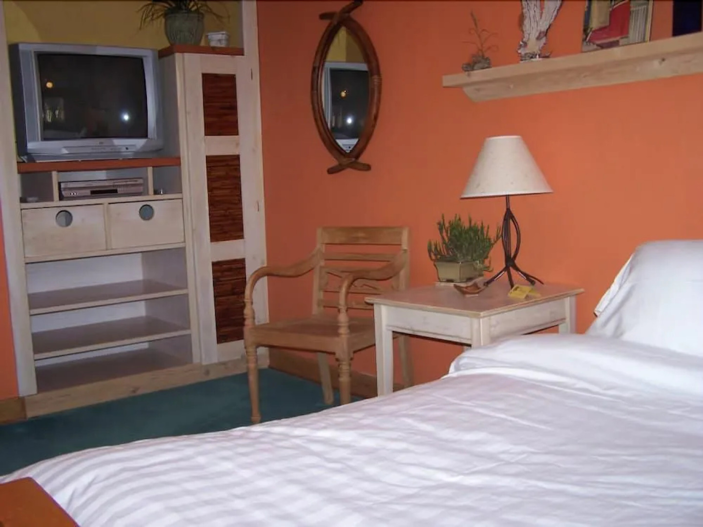 Artisan Upstairs Guesthouse