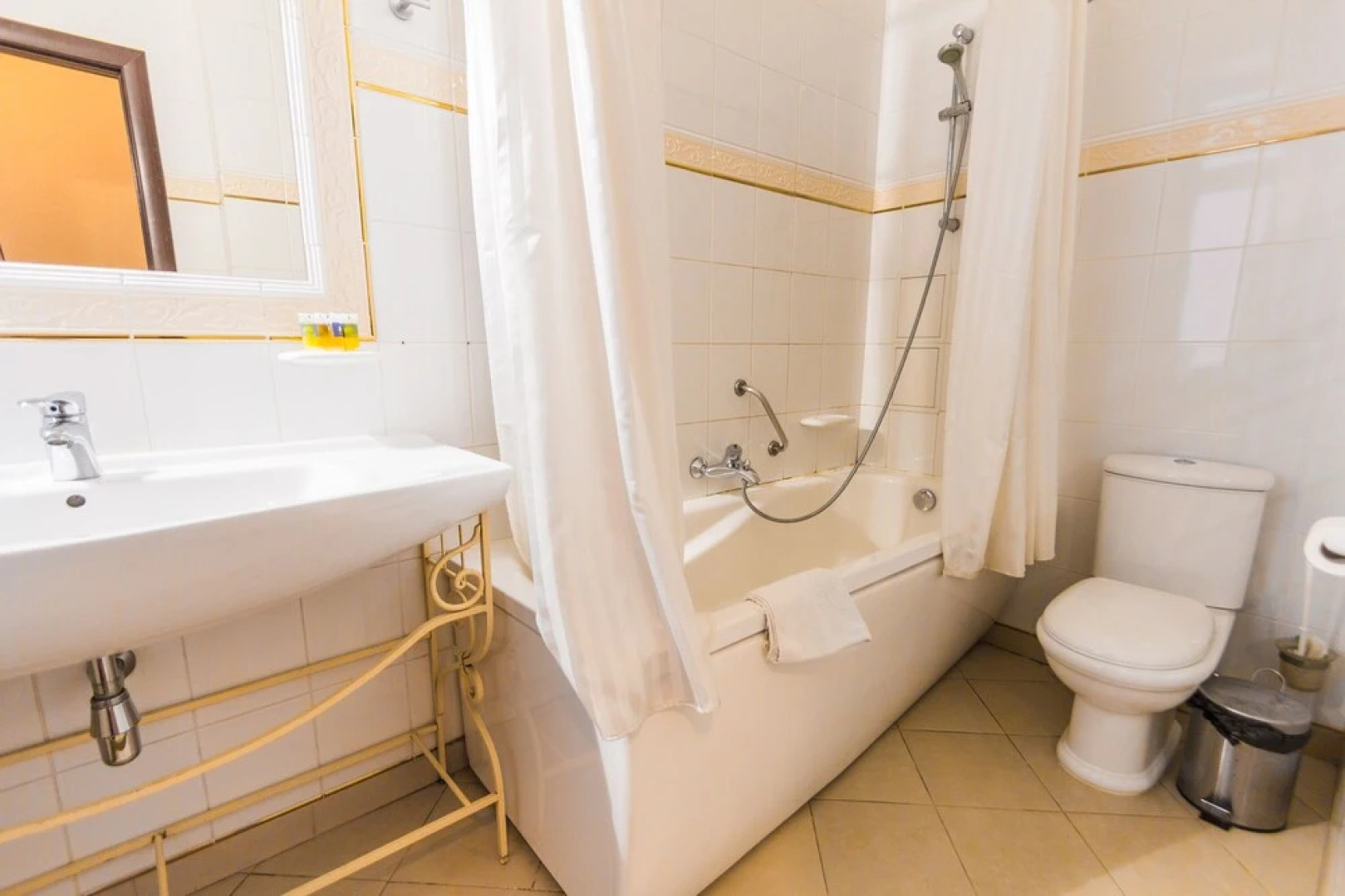 Отель Garden Palace