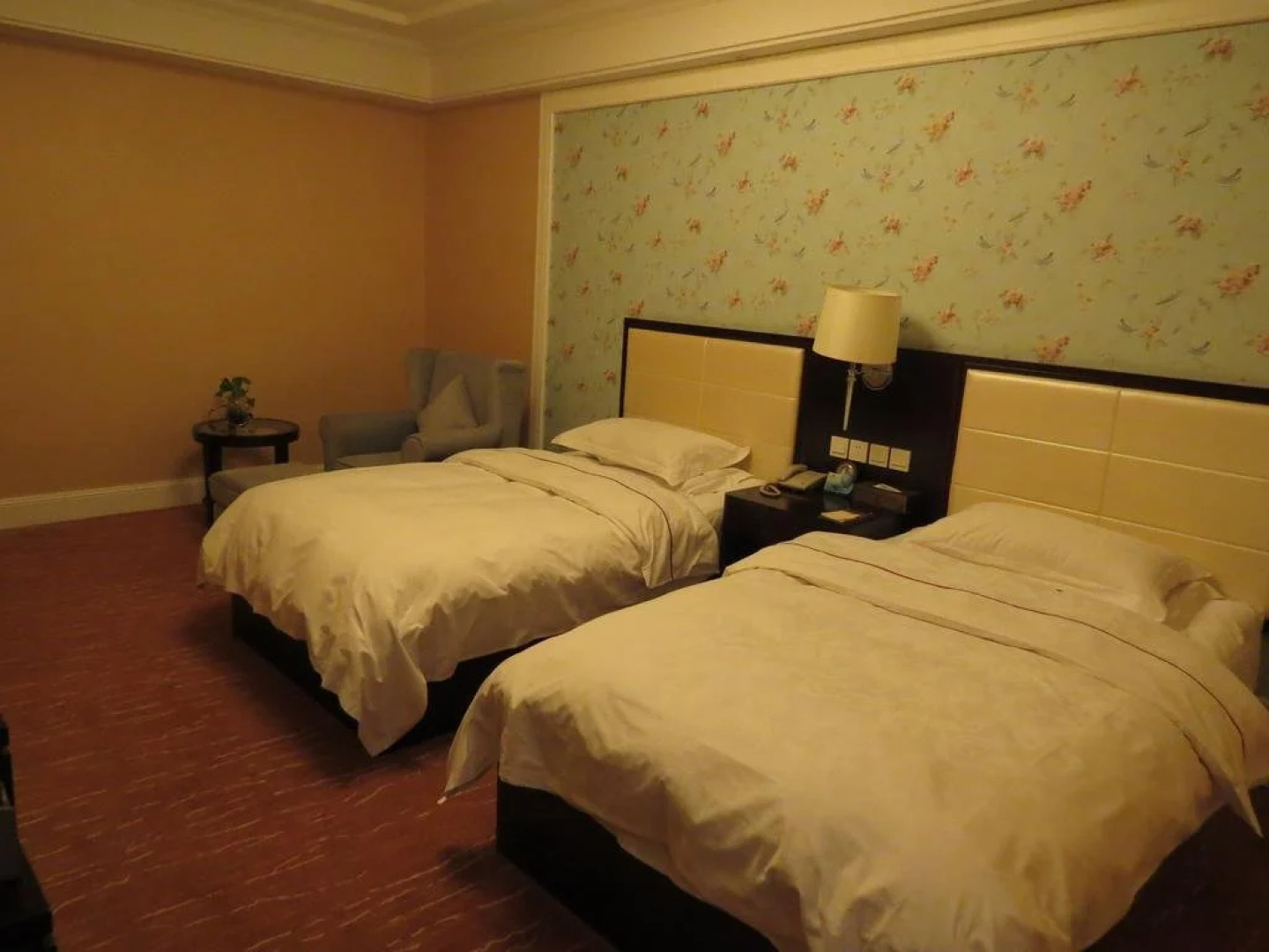 Inzone Galand Hotel Taian