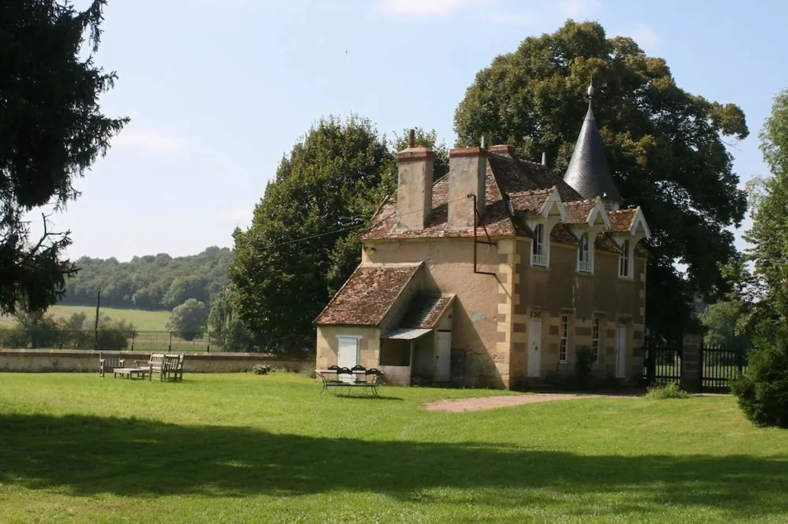 Le pavillon du château de Prye