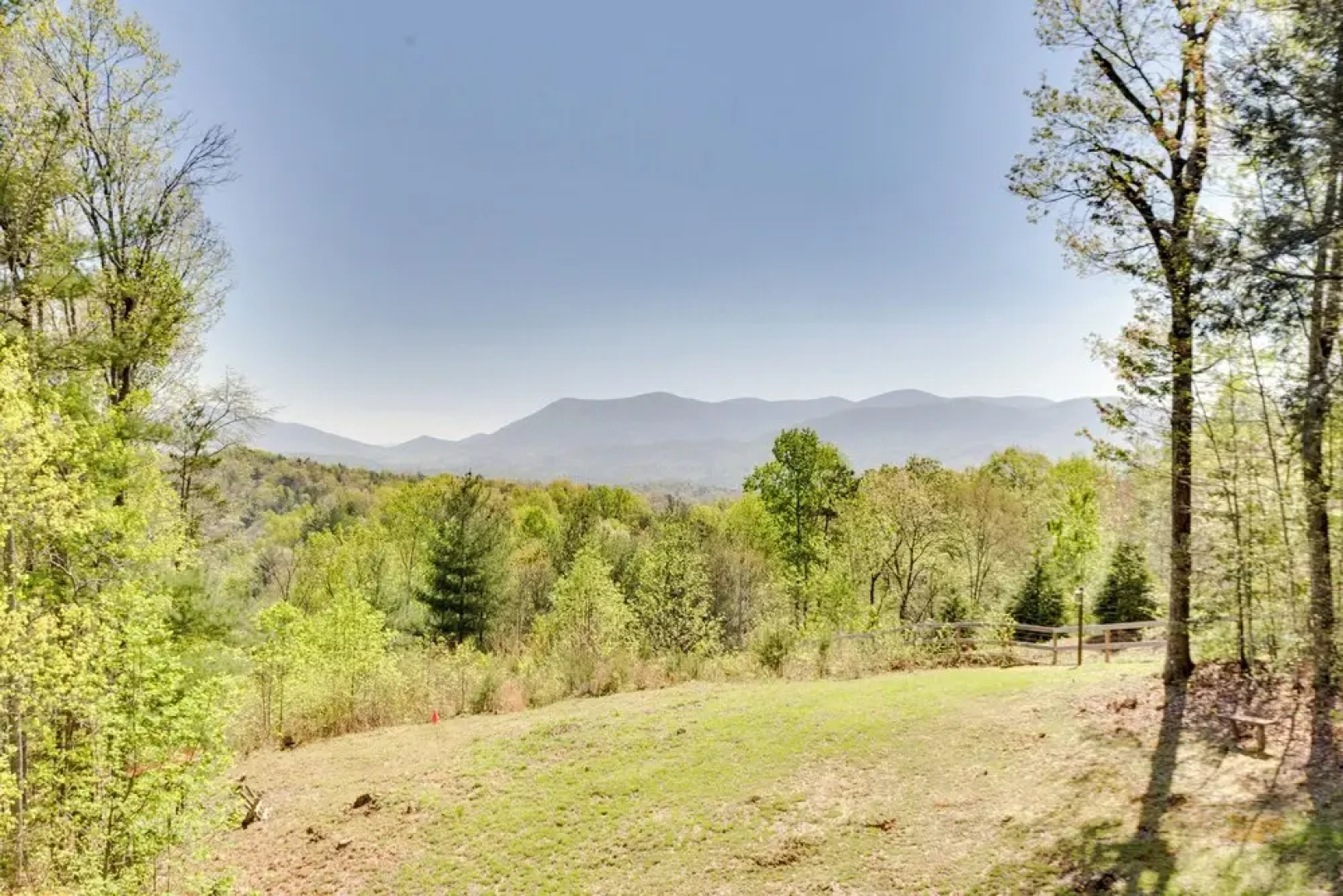 Ellijay Hideaway w/ Hot Tub, Views & Game Room!