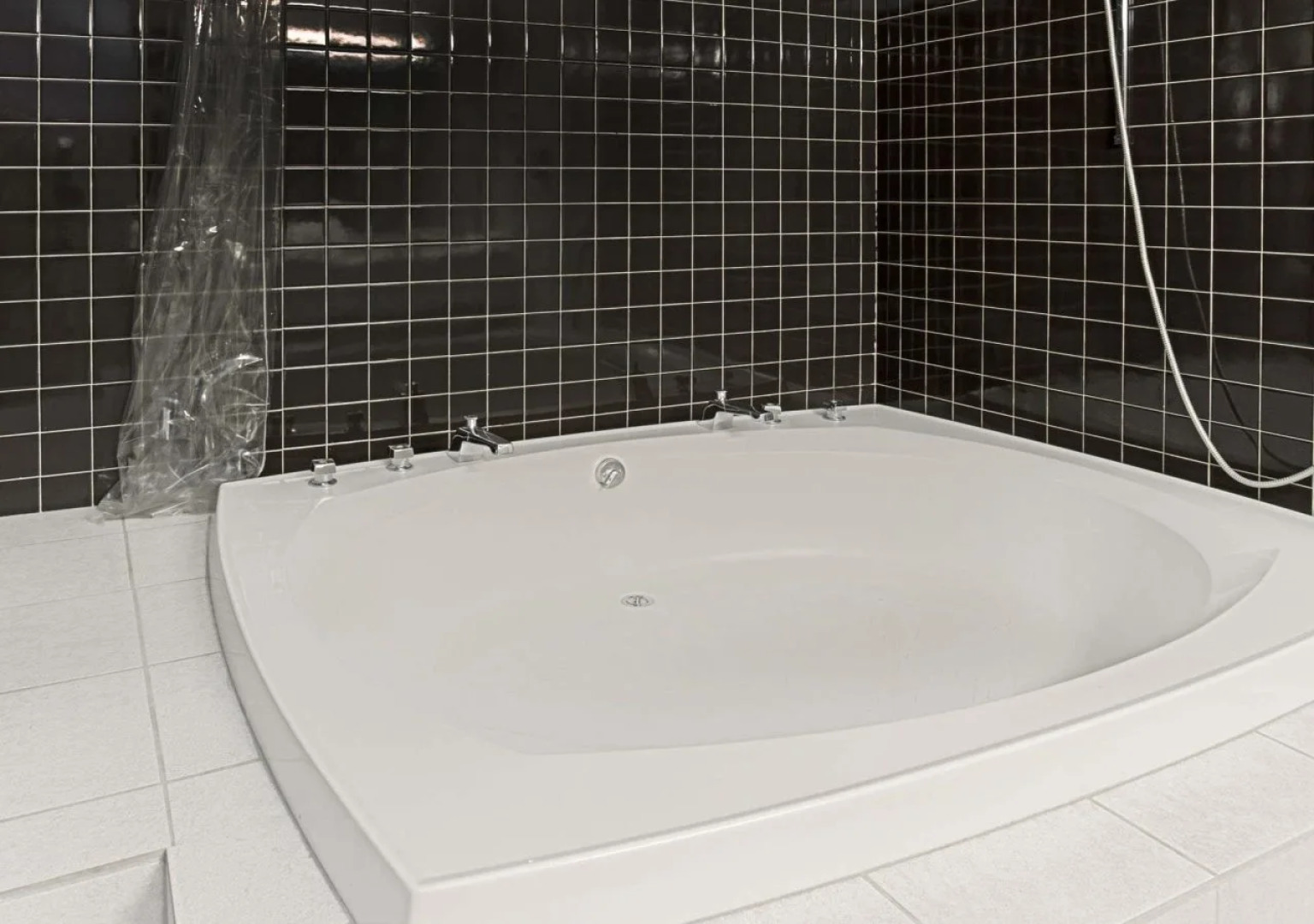 Ramada by Wyndham Waukegan/Great Lakes