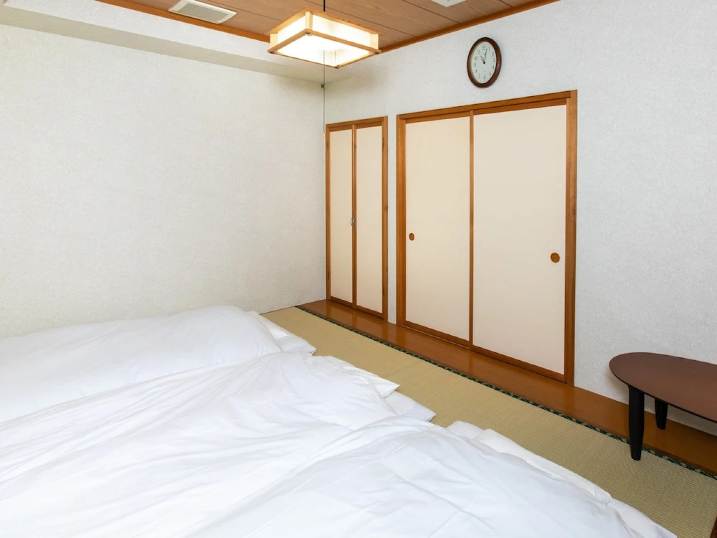 OYO Business Takahata Ekimae Hotel