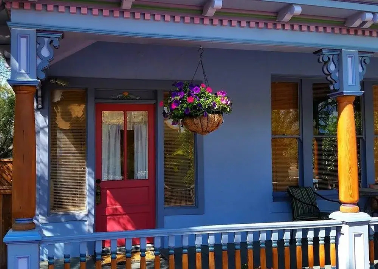 The Big Blue House Inn Boutique Hotel