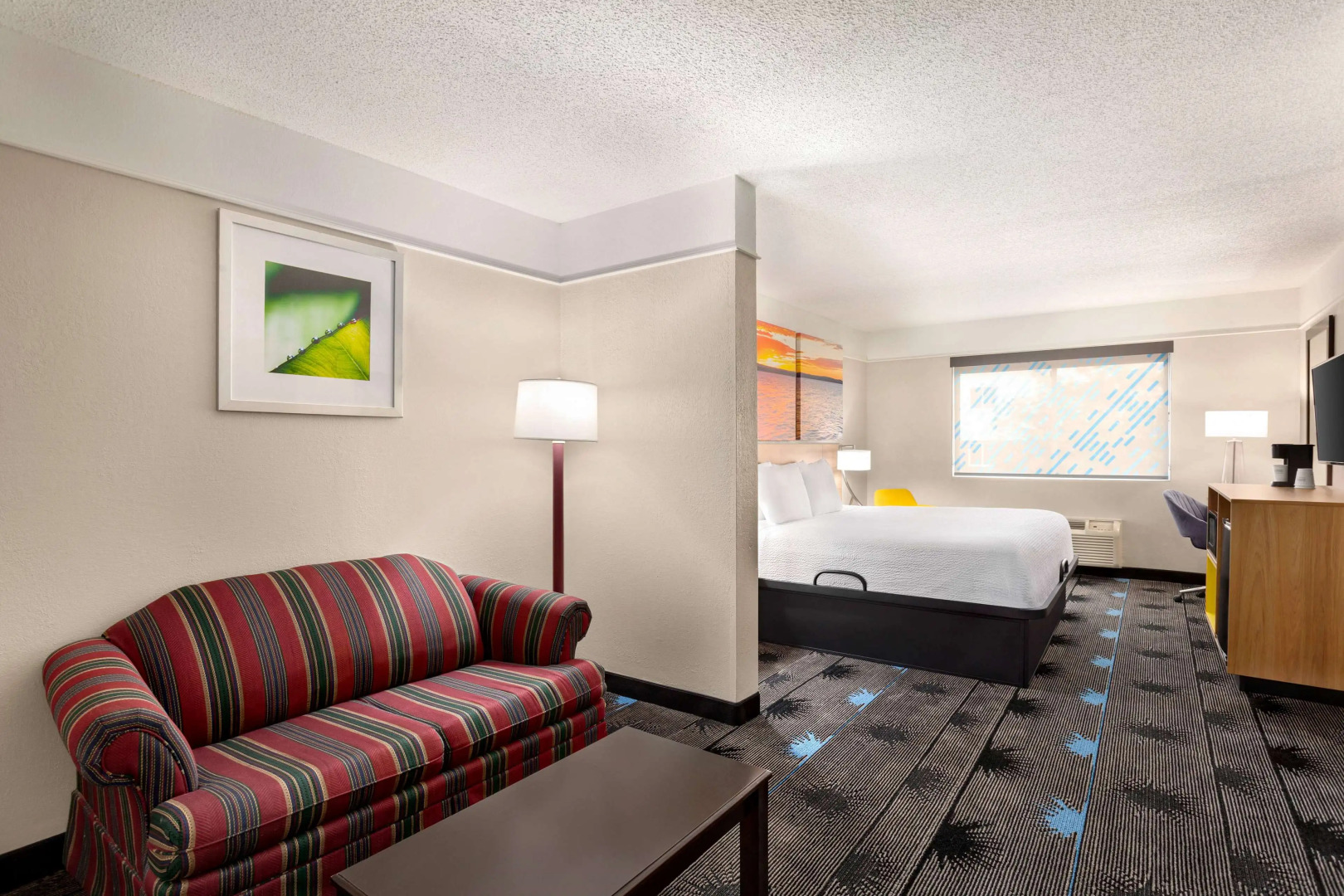 Days Inn by Wyndham Kansas City International Airport