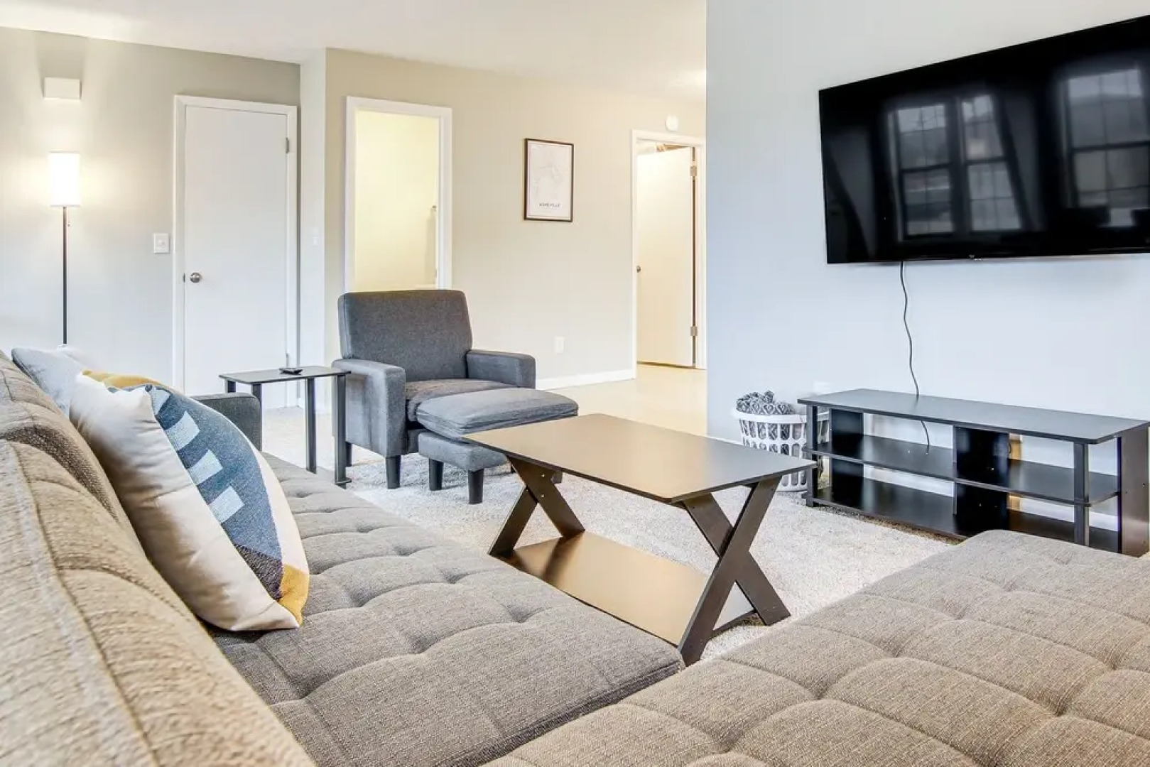 Centrally Located Mills River Townhome w/ Fire Pit