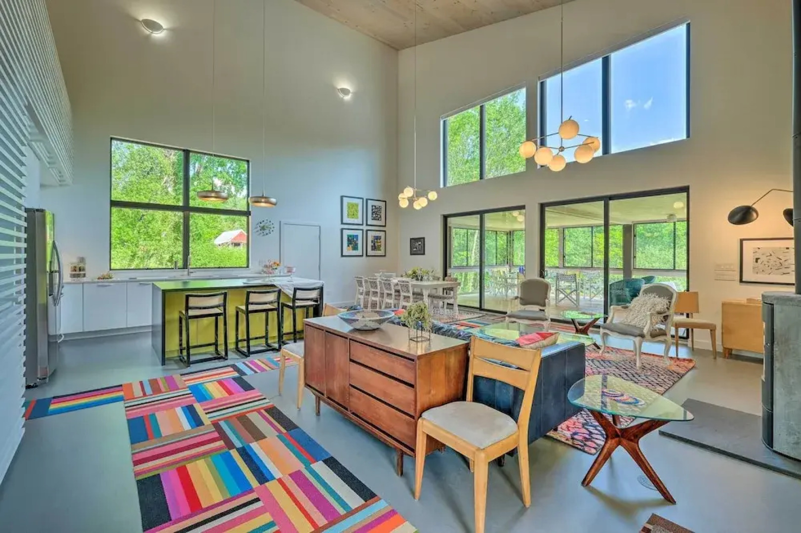 Luxe + Modern Home: 30 Mi to Saratoga Springs!