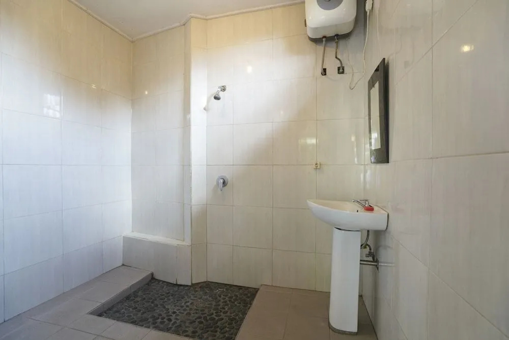 Oyo 1946 Terrace Campuhan