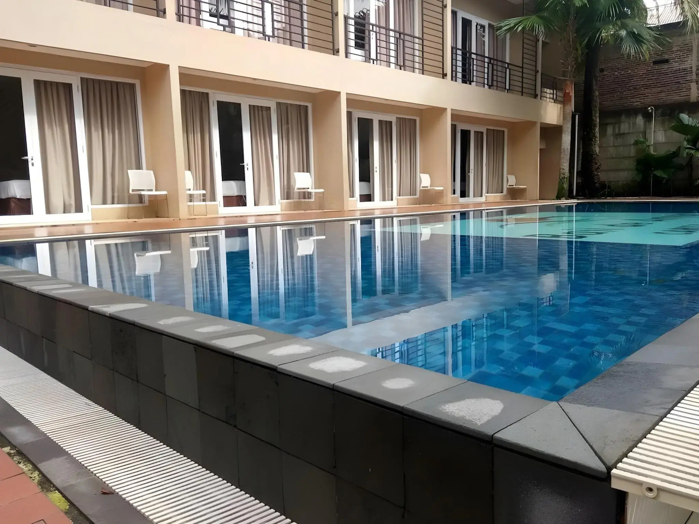 Bali de Anyer Hotel & Restaurant