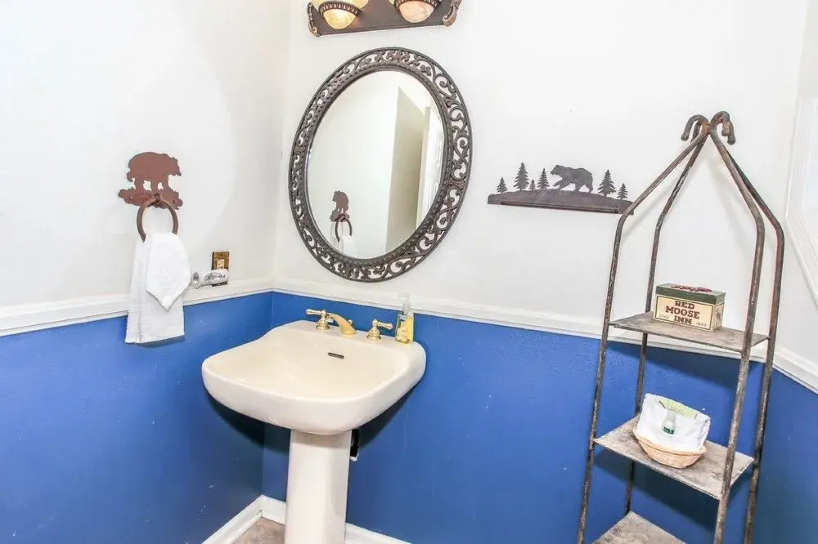 A Jack and Tens Resort