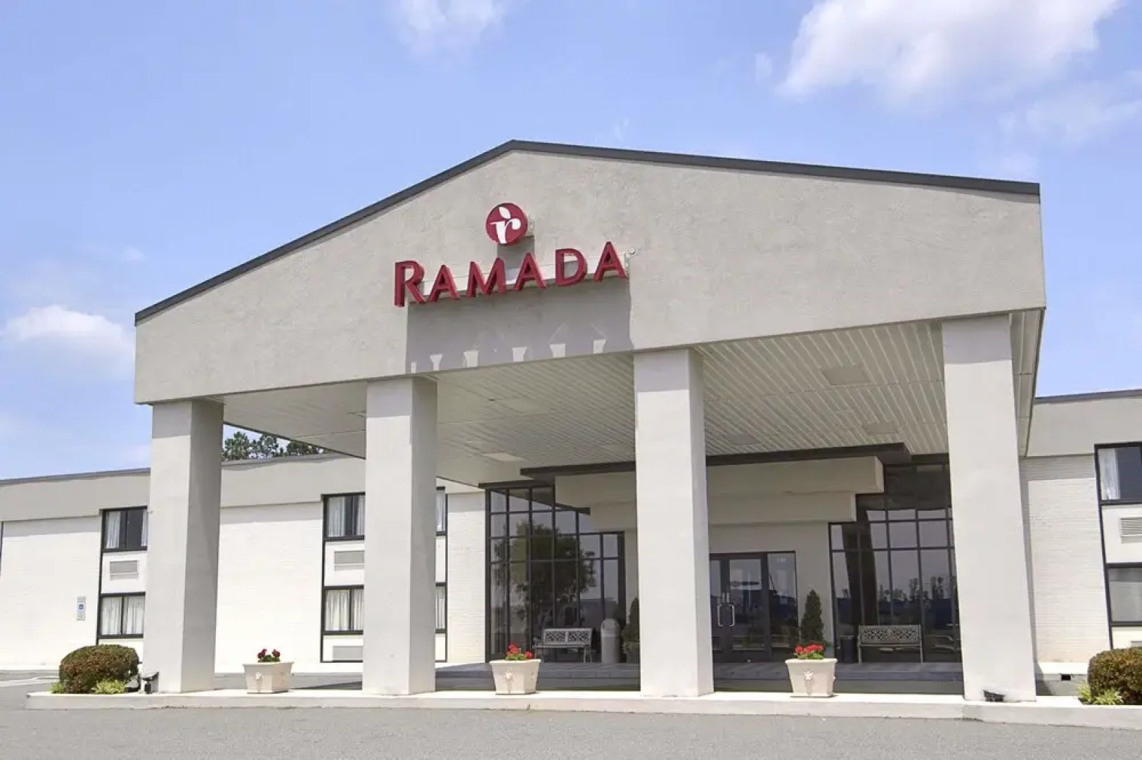 Ramada Burlington Hotel and Conference Center
