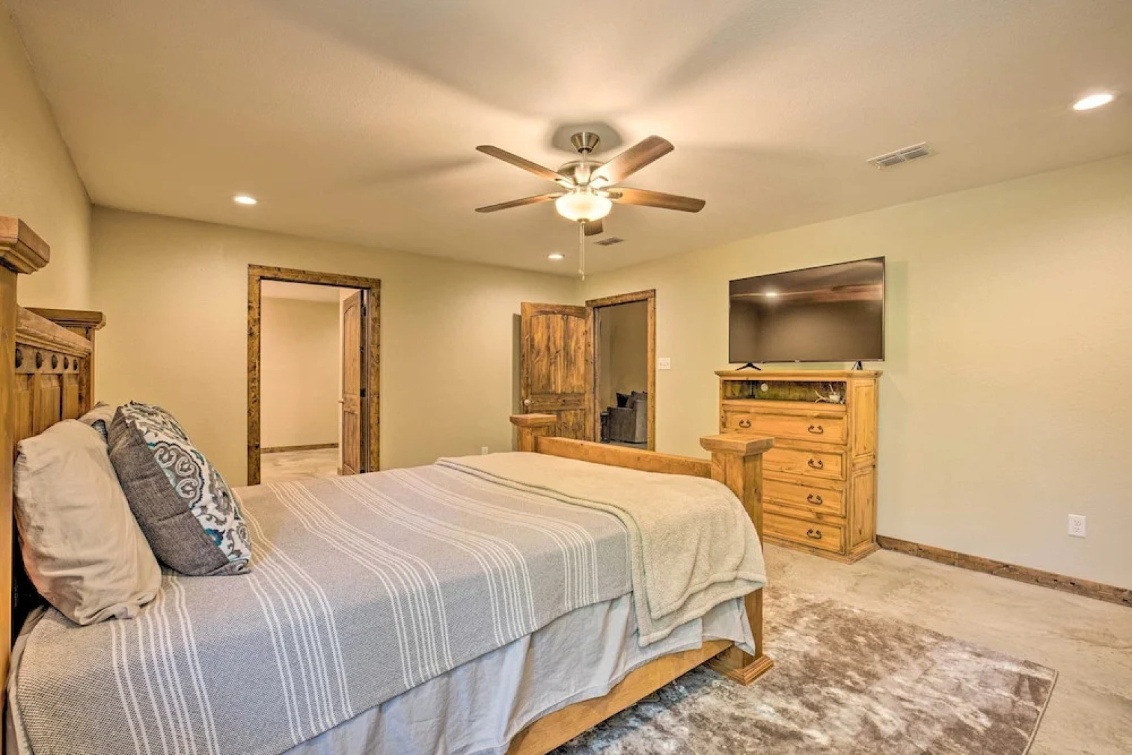 Secluded Home w/ Gas Grill, 3 Mi to Boating!