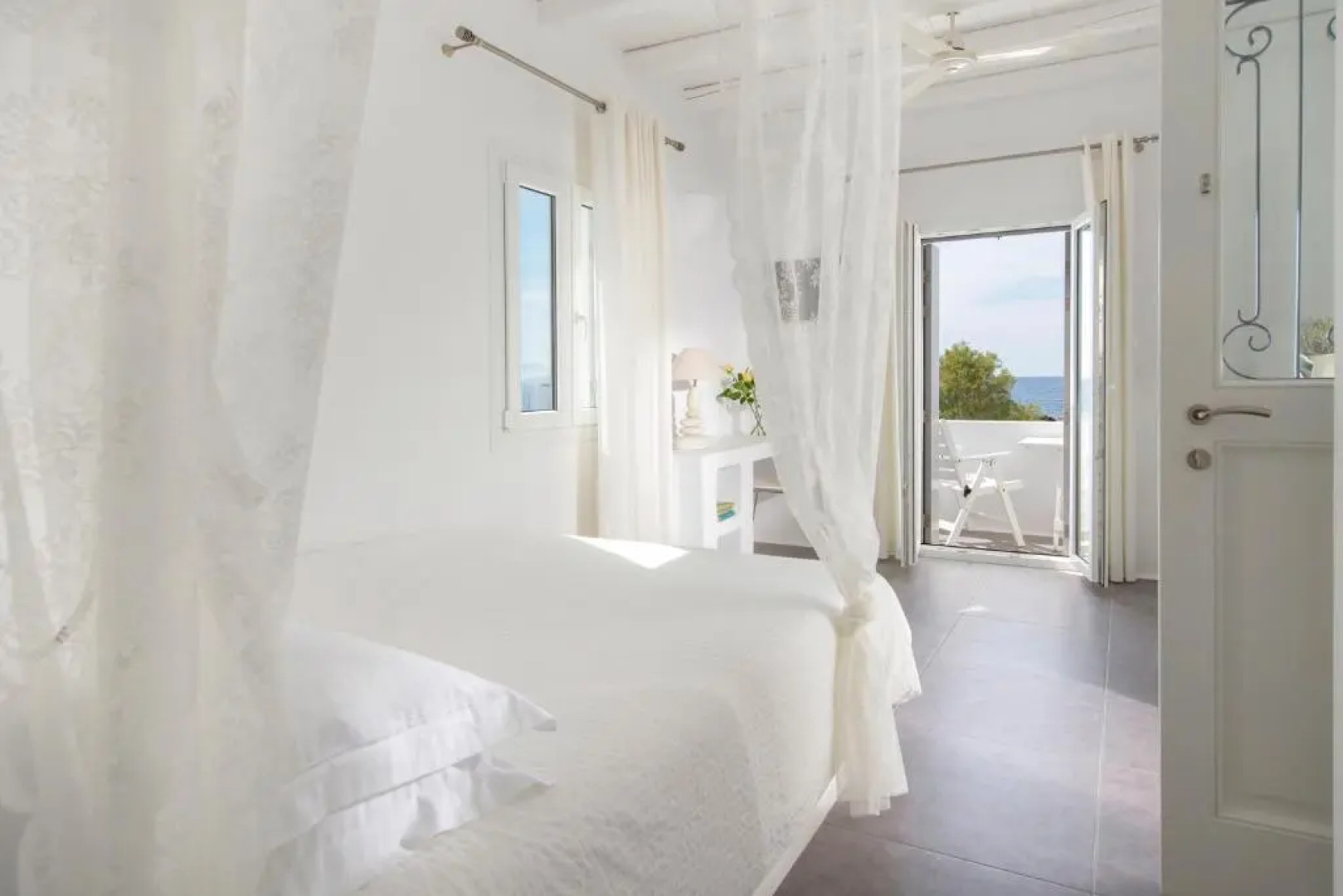 Nefeli Sunset Studios