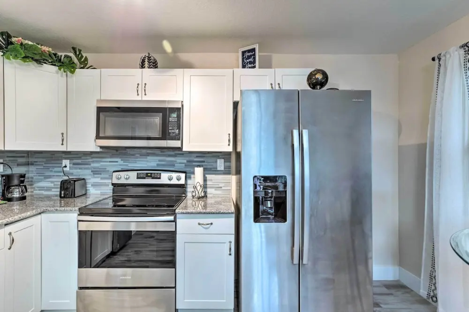 Ideally Located West Palm Beach Apartment!