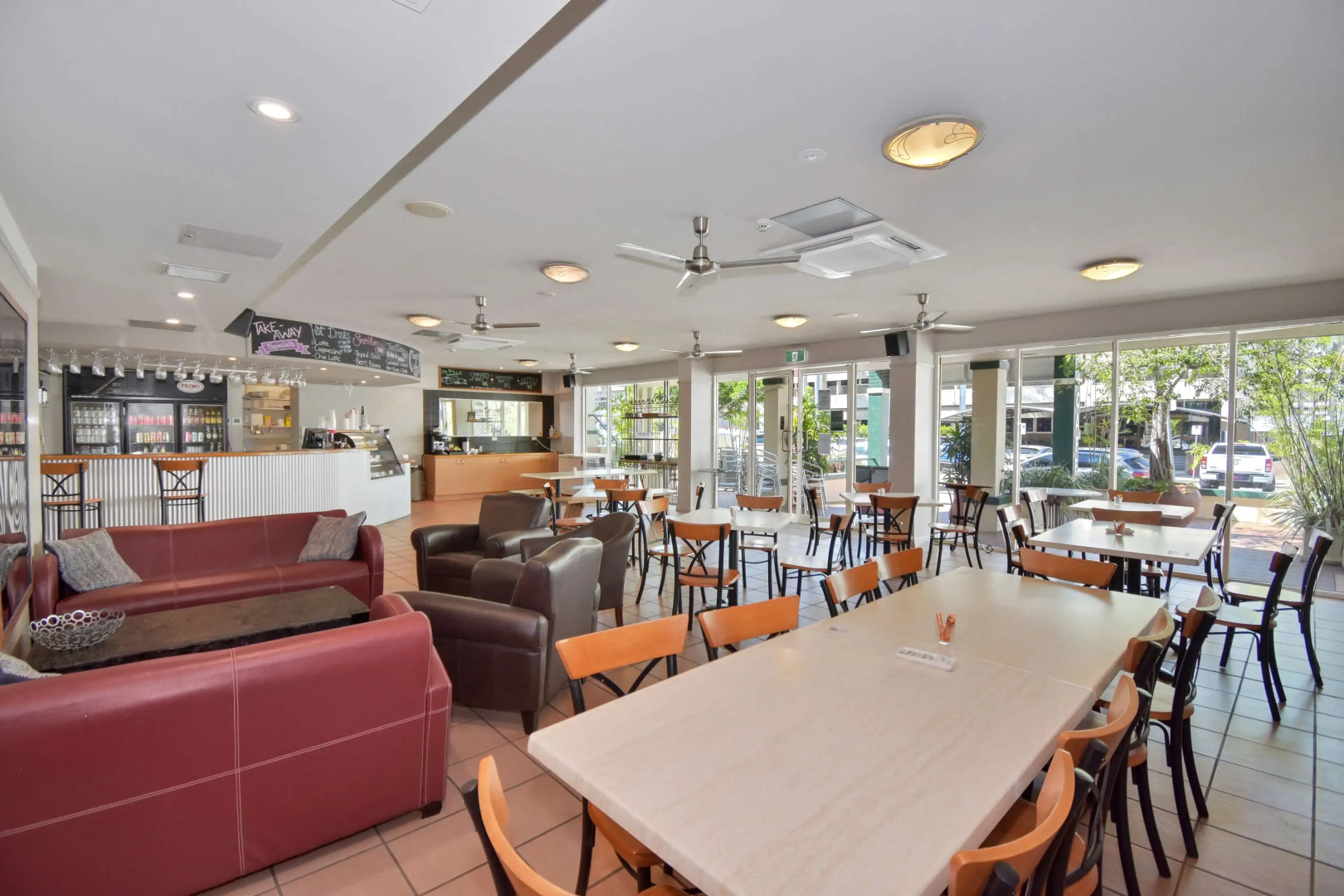 City Oasis Inn Townsville, SureStay Collection by BW