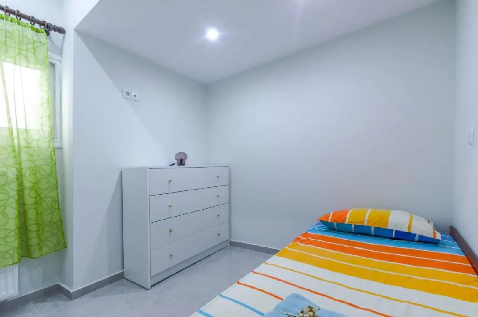 Renovated 2BD house close to Pireus port