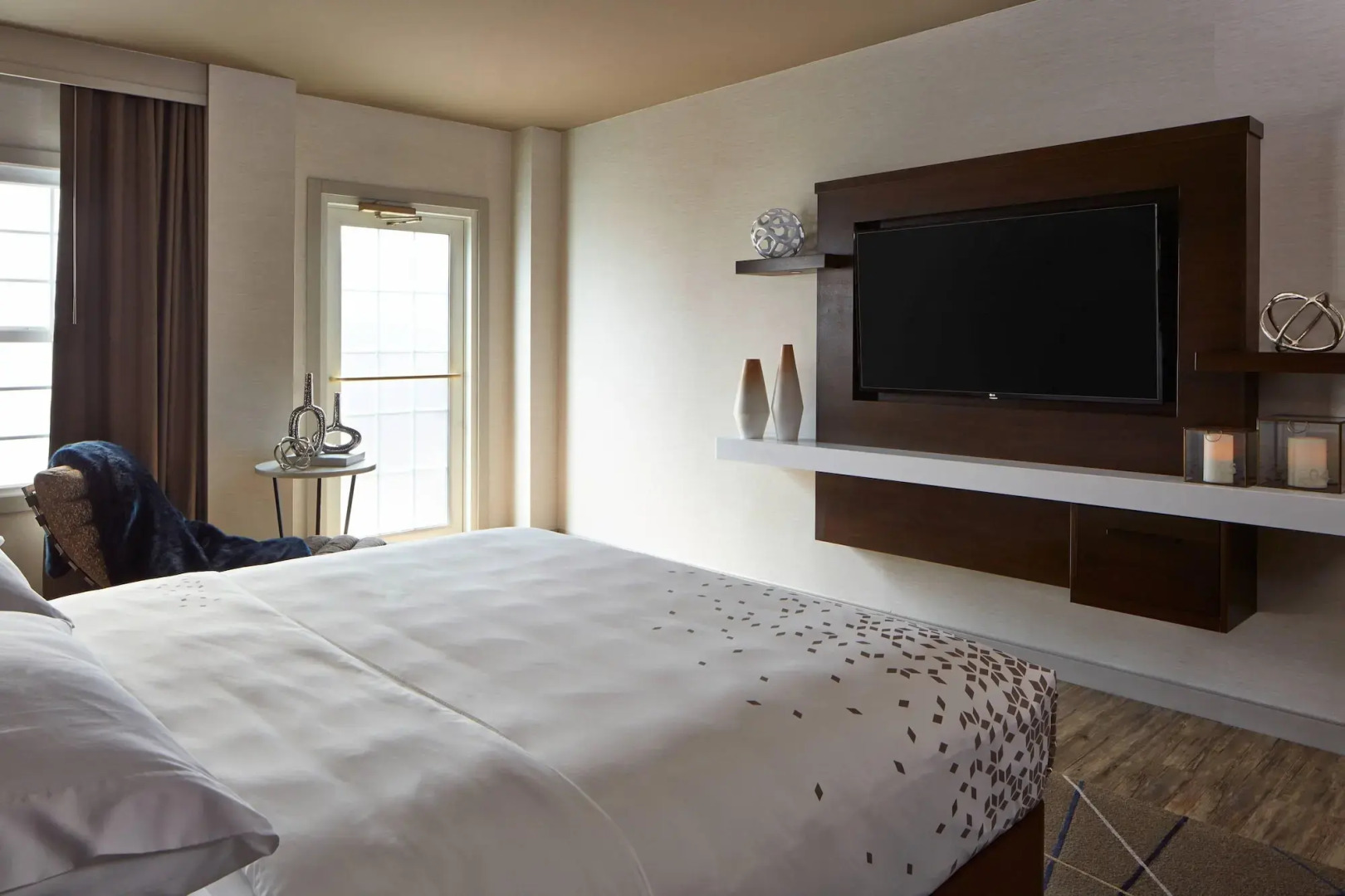 The Del Monte Lodge Renaissance Rochester Hotel & Spa