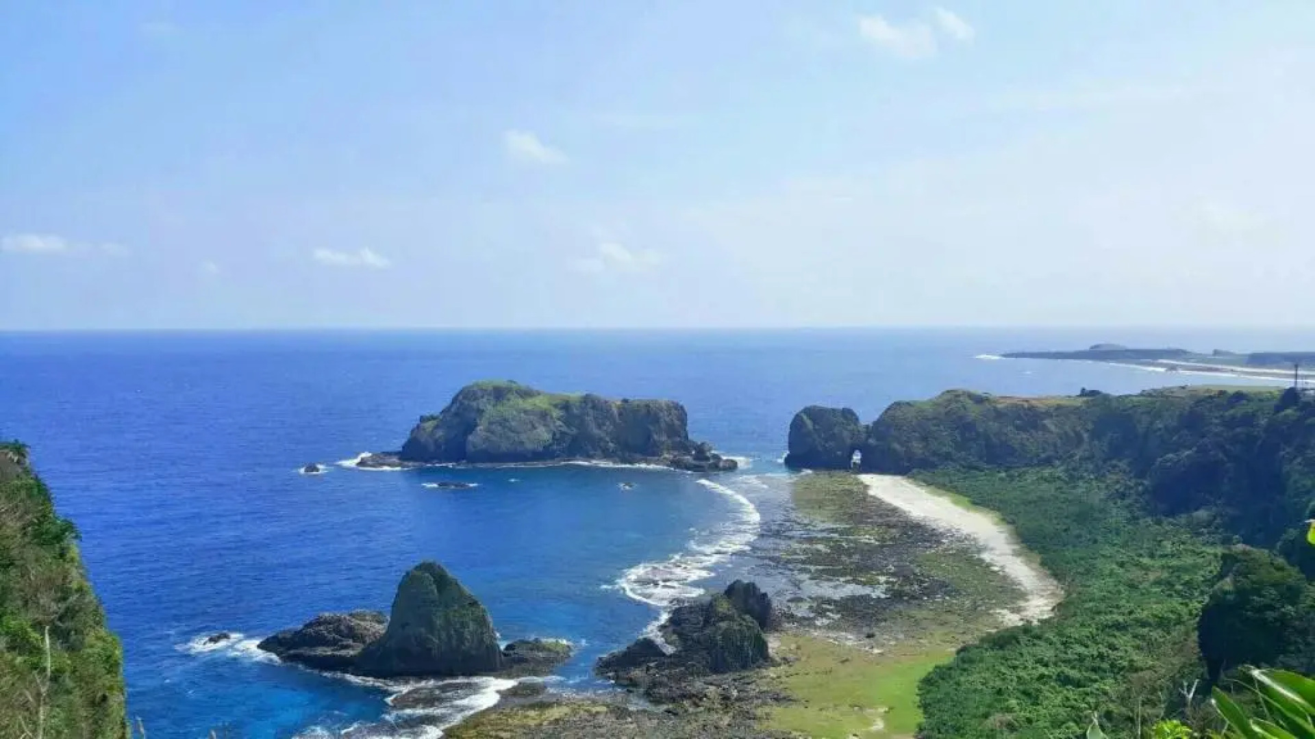 Green Island Dolphin House