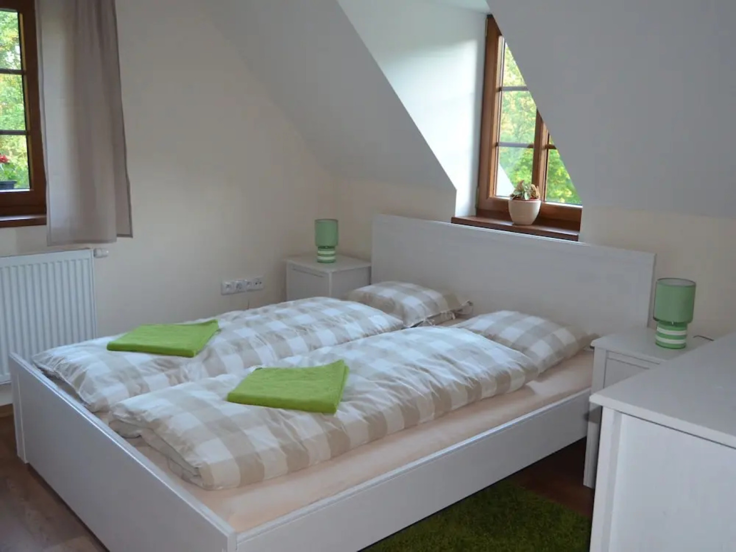 Beautiful, Spacious Holiday Home With Fireplace and Garden Pool Near the Golf Course